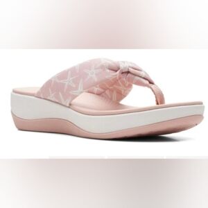 Clarks Women's Cloudsteppers Arla Glison Flip Flop  12M